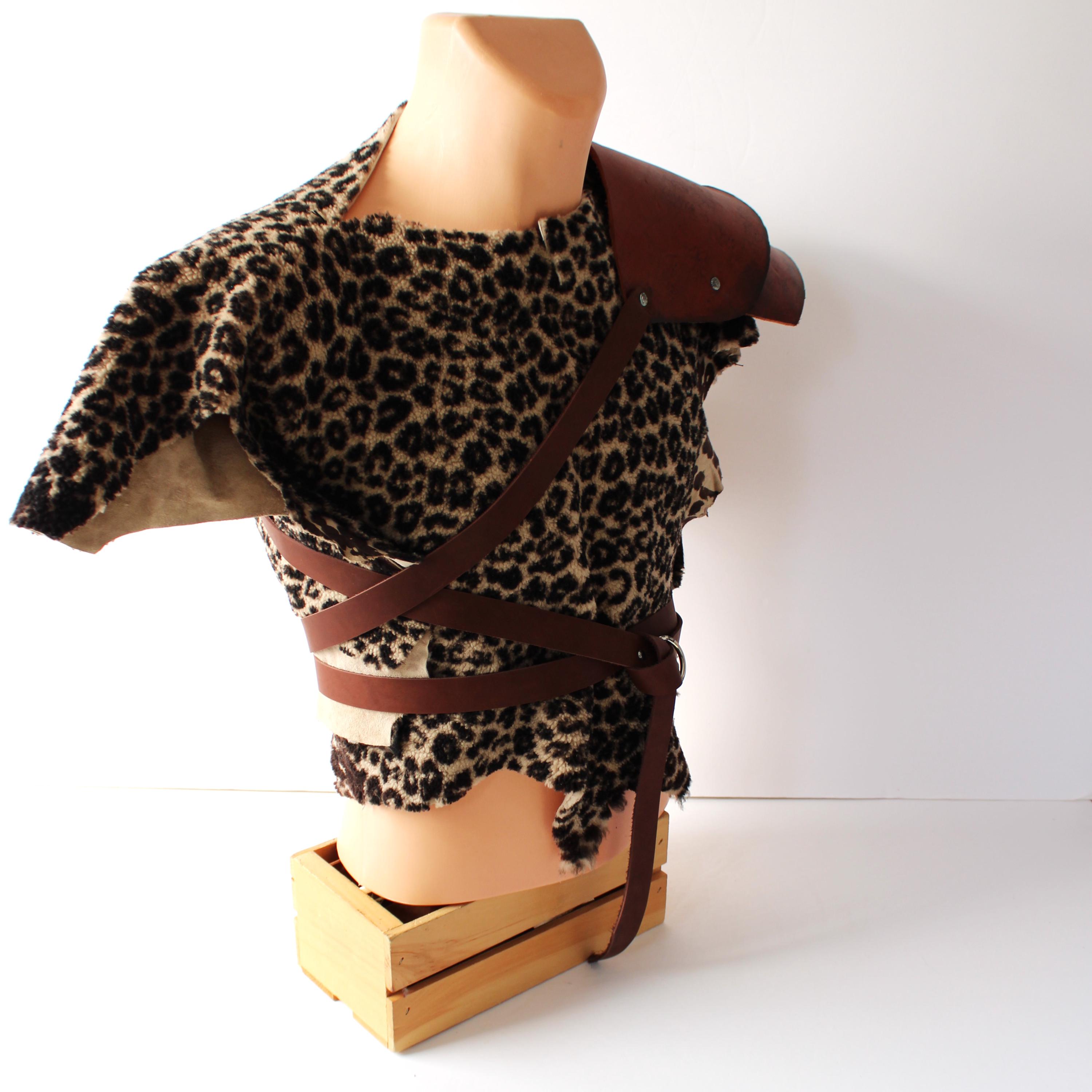Leather Armor Shoulder Pauldron, Drape Pelt Shirt, Gladiator Assassin ...