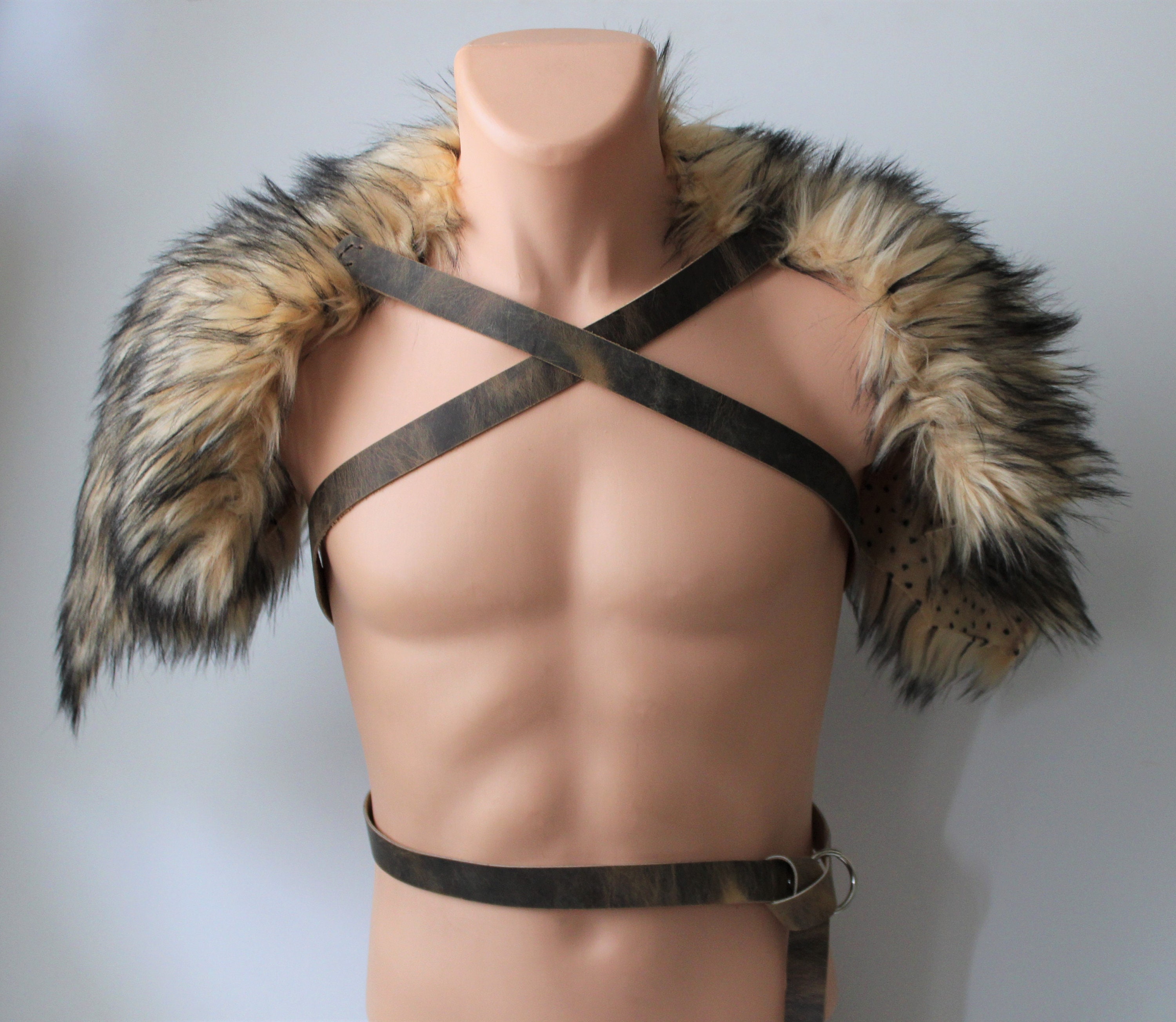 Cream Black Wolf Fur Shoulder Pelt Drape leather strap imitation fur …