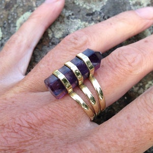 SALE Brass Triple Band Ring with Amethyst Crystal Point / Gold Amethyst Ring / Crystal Healing Ring / Modern Boho Geometric Ring R117 image 1
