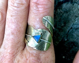 SALE! Feather Ring with Triangle Labradorite / Golden Feather Ring / Crystal Healing Adjustable Ring / Southwestern Style - R138