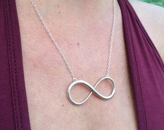 SALE! Silver Infinity Necklace / Sacred Geometry Gift / Infinity Pendant / Silver Boho Romantic Necklace / Promise Necklace - N215