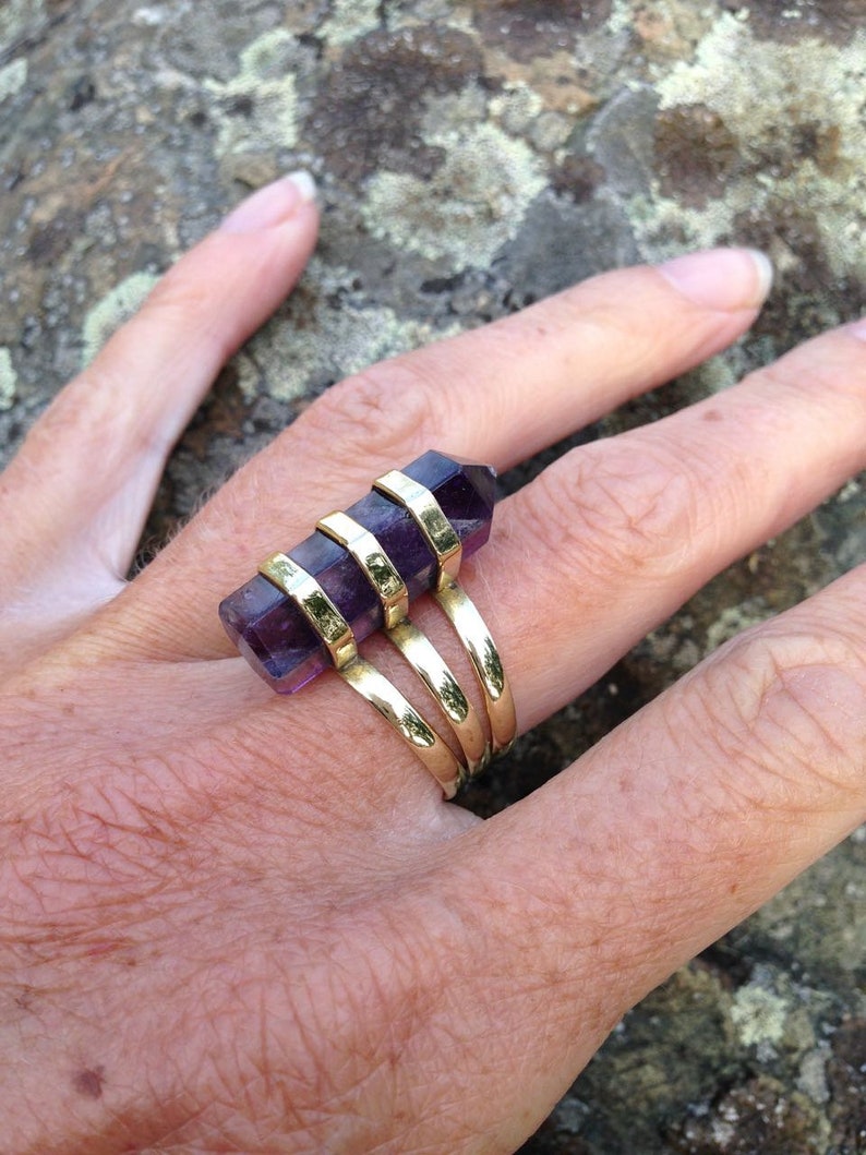 SALE Brass Triple Band Ring with Amethyst Crystal Point / Gold Amethyst Ring / Crystal Healing Ring / Modern Boho Geometric Ring R117 image 1