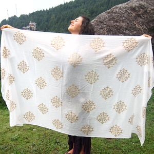 Ivory Sri Yantra Scarf / Meditation Shawl / Shri Yantra Sacred Geometry Scarf / Wedding or White Bridal Shawl / Festival Hood K604 image 7