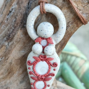 Mother Goddess Pendant, Venus of Willendorf , Gaia Pendant, Divine Feminine, Pagan Jewel, Pachamama Pendant, Fertility Pendant ,