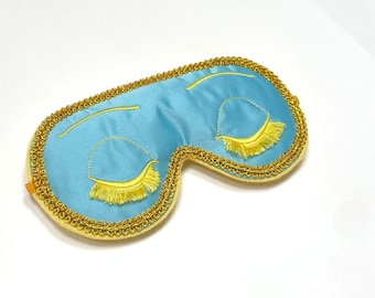 Breakfast at Tiffany's Sömnmask: Handgjord satinögonmask med guldbroderi