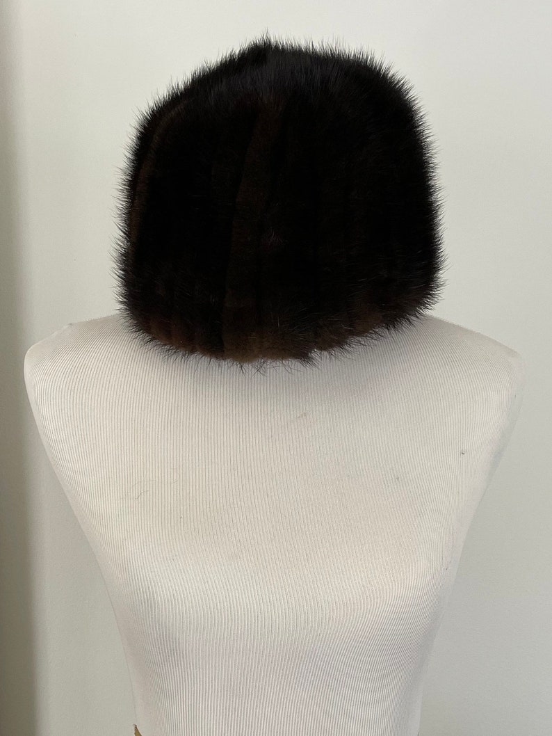 Vintage 50s-60s Betmar Mink Fur Hat and Hat Box image 3