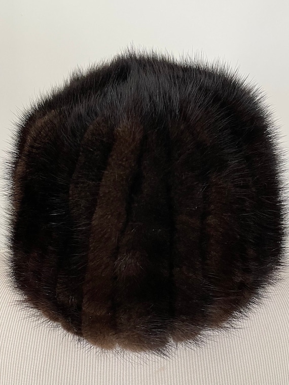 Vintage 50’s-60’s Betmar Mink Fur Hat and Hat Box - image 2