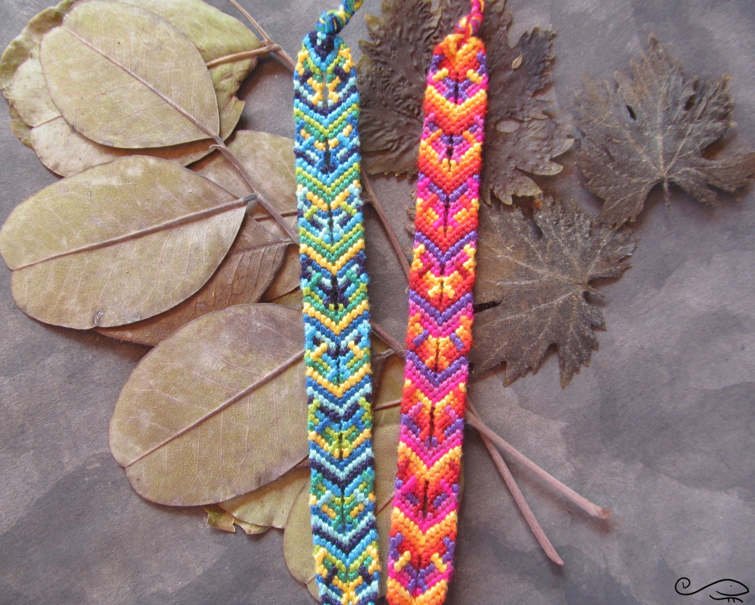 34 Fabulous Macrame Bracelet Patterns  AllFreeJewelryMakingcom