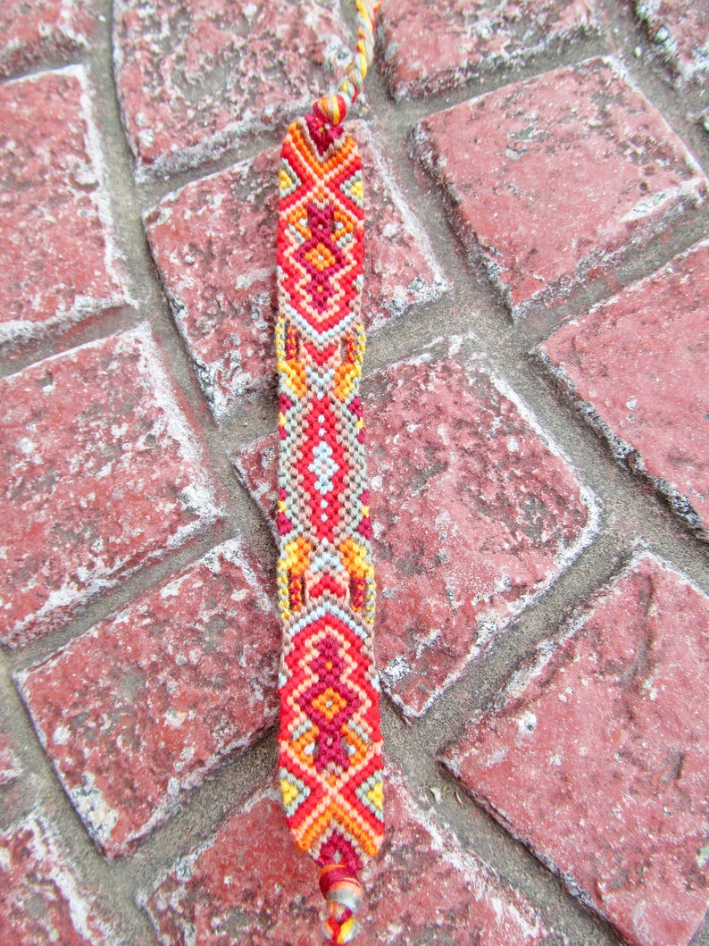 Sand and Sun friendship bracelet pattern PDF tutorial intermediate level image 8