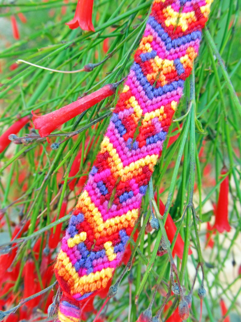 Ocean and Leaves friendship bracelet pattern PDF tutorial beginner level image 7