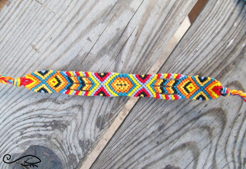 Sunrise Buzz friendship bracelet pattern PDF tutorial beginner level image 4