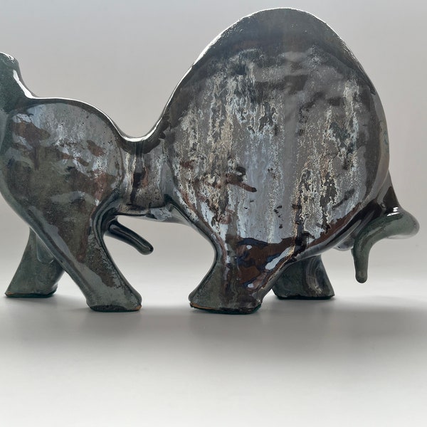 Stier, Bull, Keramik, 70er Jahre, Laufglasur, metallic, Objekt und Vase