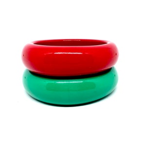 2 x vintage red and green bangles, chunky plastic retro bracelets, 1990’s boho bangles, gifts for her