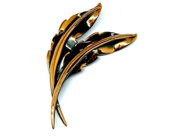 Broche vintage brutaliste des années 60/70, broche en feuille de cuivre artisanale moderniste, grande broche tendance, cadeaux pour elle