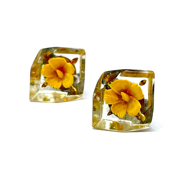 Small 1940’s Vintage Reversed Carved earrings, Lucite Flower Clip on,  yellow square studs