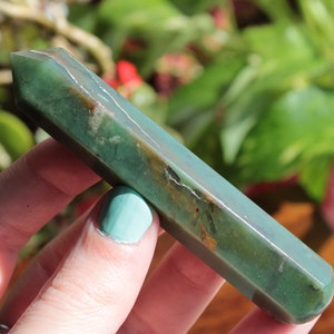 Bowenite Massager Wand , The Friendship Crystal Bowenite Crystal Healing Wand , Antigorite , Serpentine Wand , Crystal Massage Wand