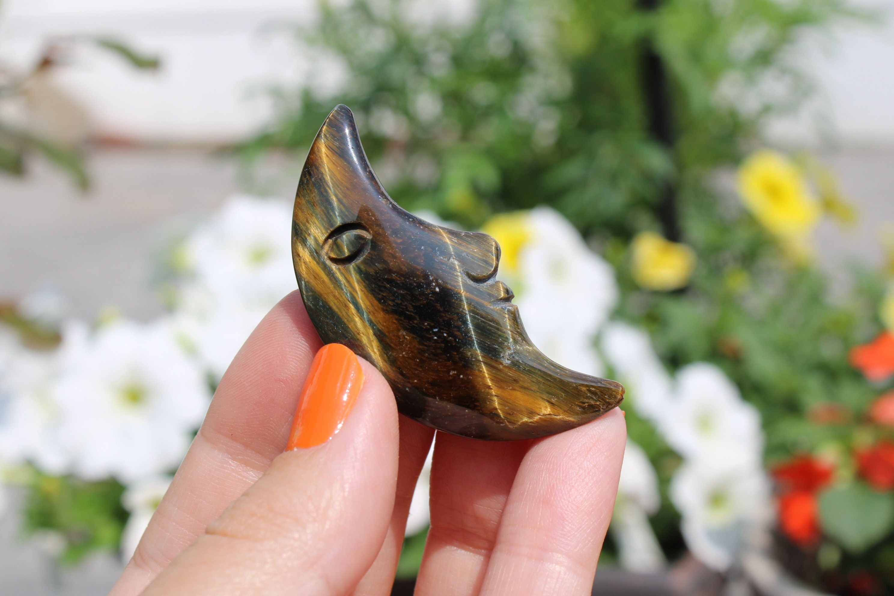Tiger's Eye Moon, Blue Tiger's Eye, Carved Moon, Moon Face, The Self Confidence and Courage Stone, Polished Tiger's Eye Gemstone Crystal