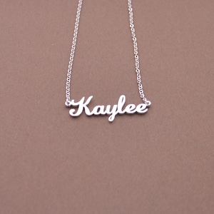 Script name necklace-unique Valentine&#39;s Day gifts for everyone