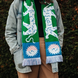 Wild Catz tight knit scarf