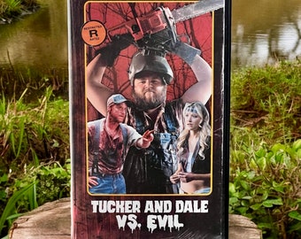 Tucker y Dale VHS “Obra de arte”