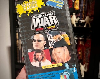 Obra de arte VHS de Monday Night Wars