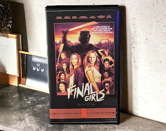 VHS de Final Girls “Obra de arte”