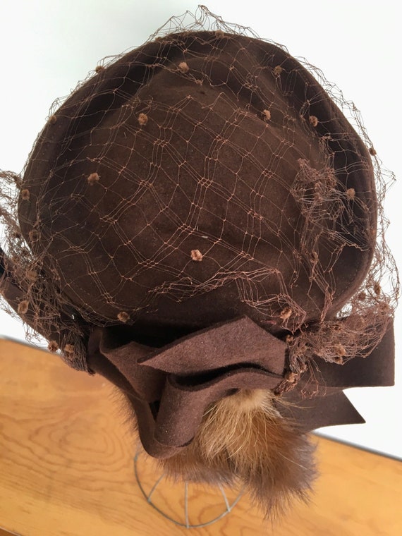 Vintage Wool and Mink Ladies Hat, Netting, Bows, … - image 4