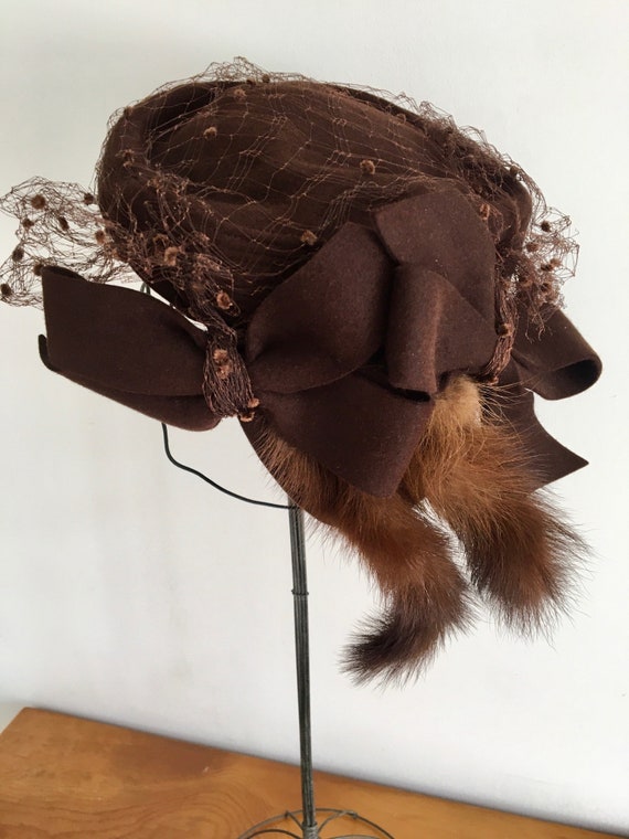 Vintage Wool and Mink Ladies Hat, Netting, Bows, … - image 2