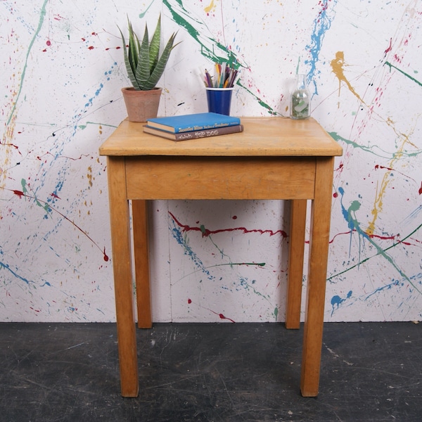 Single School Desks with Lift up Lids