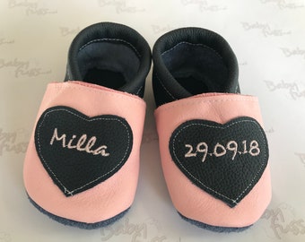 Crawling Shoes heart with name date embroidered