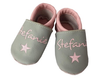 Crawling shoes slippers with star and name