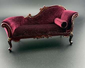 Victorian chaise lounge Sofa for dollhouse miniature 1:12 scale living room mahogany with gold Y2777 MHG