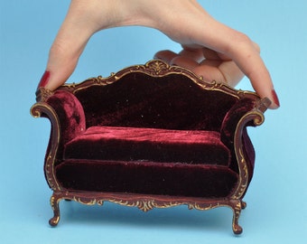 Victorian Sofa for dollhouse miniature 1:12 scale living room mahogany with gold Y4500 MHG