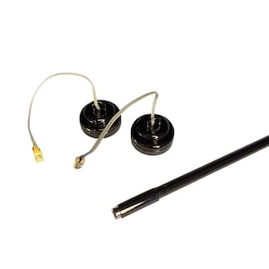 Lámpara LED miniatura DIY con base negra y cable, funcionamiento sin contacto con varilla, escala 1:12, para casa de muñecas, sin contacto, sin interruptor (juego de 2)