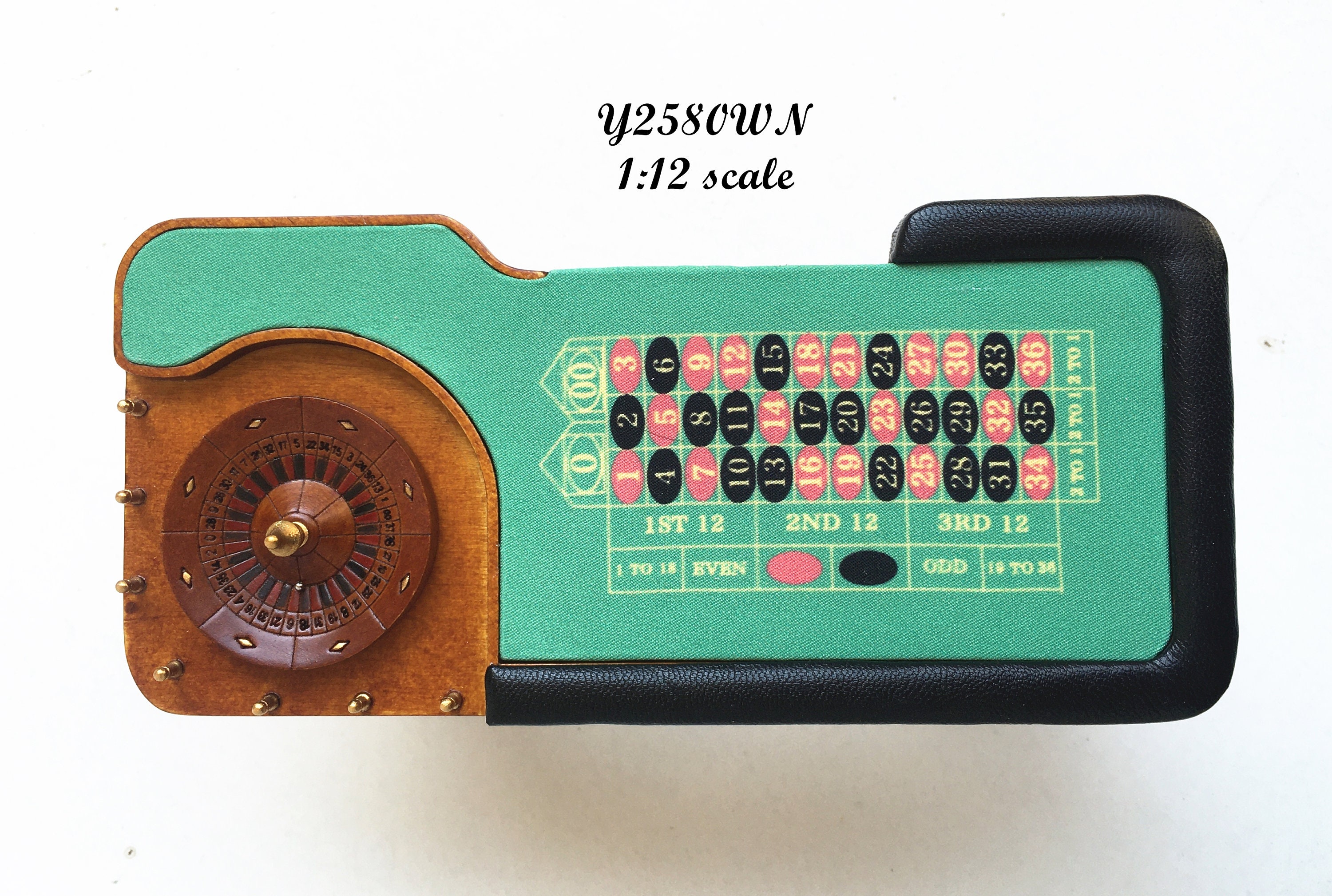1x Dollhouse Miniature 1:10 Retro Russian Roulette Gambling Table  Accessories