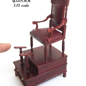 Schuhputzer Stuhl / Schuhputzer Hochwertige Einheit für Puppenhaus-Miniatur 1:12 Stiefelputzer Schuhputzer Mahagoni