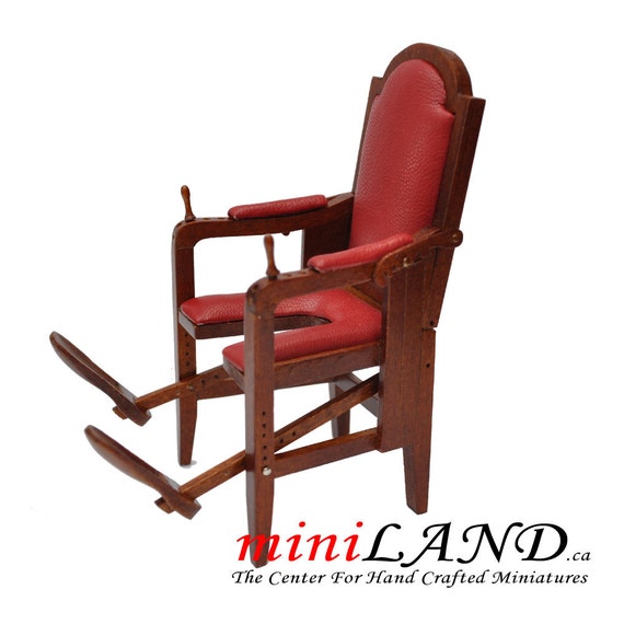 DOLLHOUSE MINI QUARTER INCH SCALE WALNUT COLONIAL CHAIR