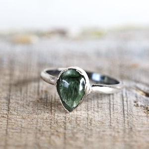 Seraphinite Ring - Stone Stacking Ring - Green Stone - Teardrop Stone Ring