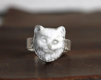 Cat Ring - Carved Howlite - Carved Stone Ring