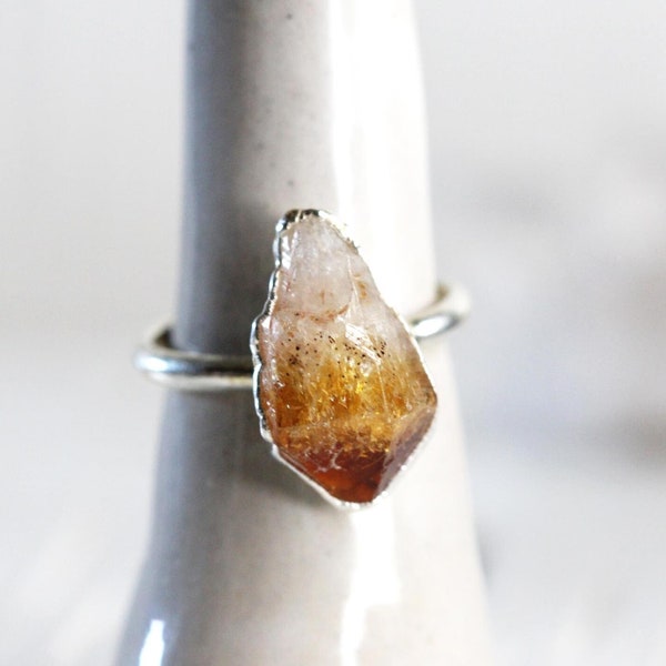 Bague citrine brute - Cadeau de naissance de novembre - Bijoux en cristal électroformé