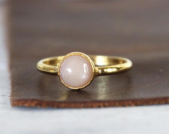 Peach Moonstone Ring - Moonstone Ring - June Birthstone
