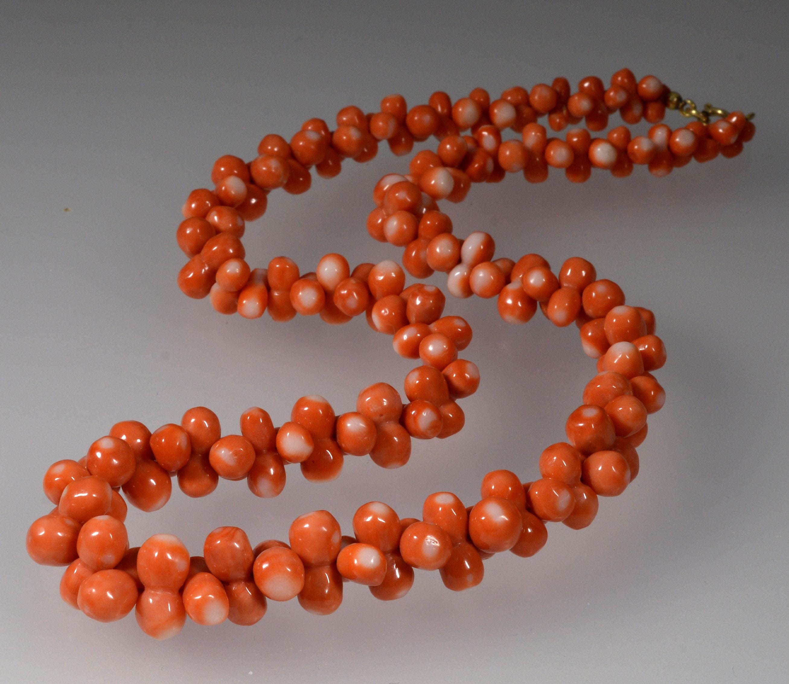 Coral ロングホーン ビンテージ　コーラル Art Deco Momo Coral Dog Bone Bead Necklace C.1930 - Etsy