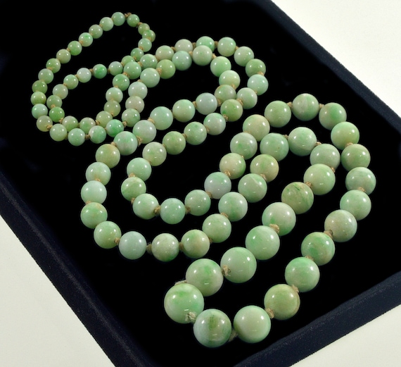 Antique Art Deco Jadeite Jade Bead Necklace 32