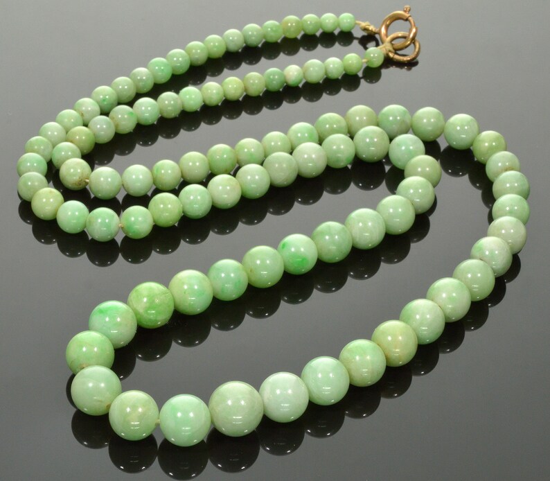 Illustration of Art Deco Jadeite Coga Largeaccessory
