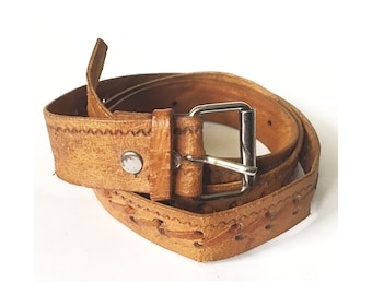 90s Vintage Thick Tan Light Brown Tooled Leather Belt  display picture 1