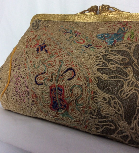 Embroidered oriental clutch - vintage handbag - e… - image 7