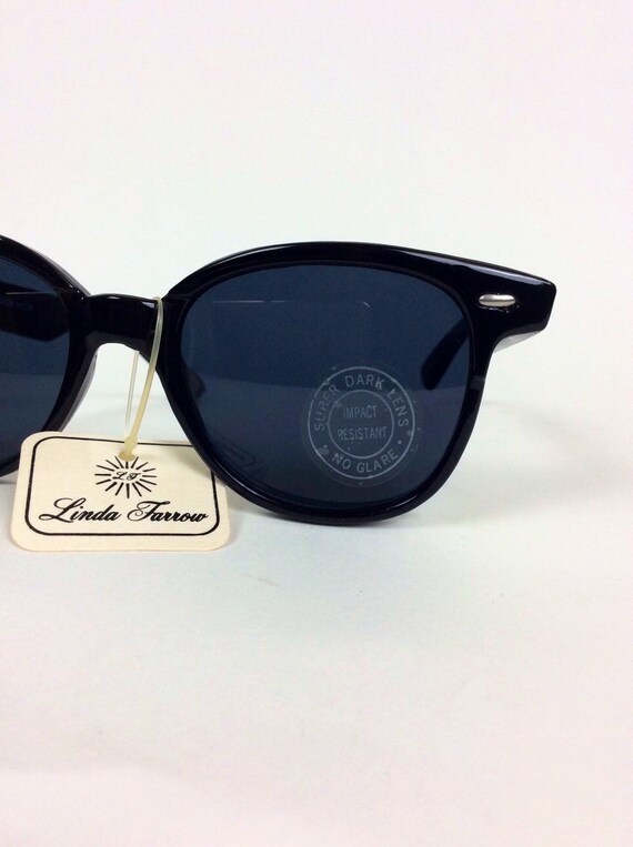 Linda Farrow Sunglasses - Fashion Glasses - Vintage  display picture 3