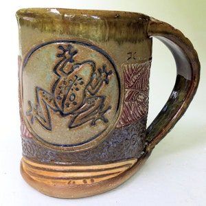 Frog Pottery Ceramic Mug Handmade Artisan Coffee & Tea Cup – Perfect Gift for Nature and Frog Lovers