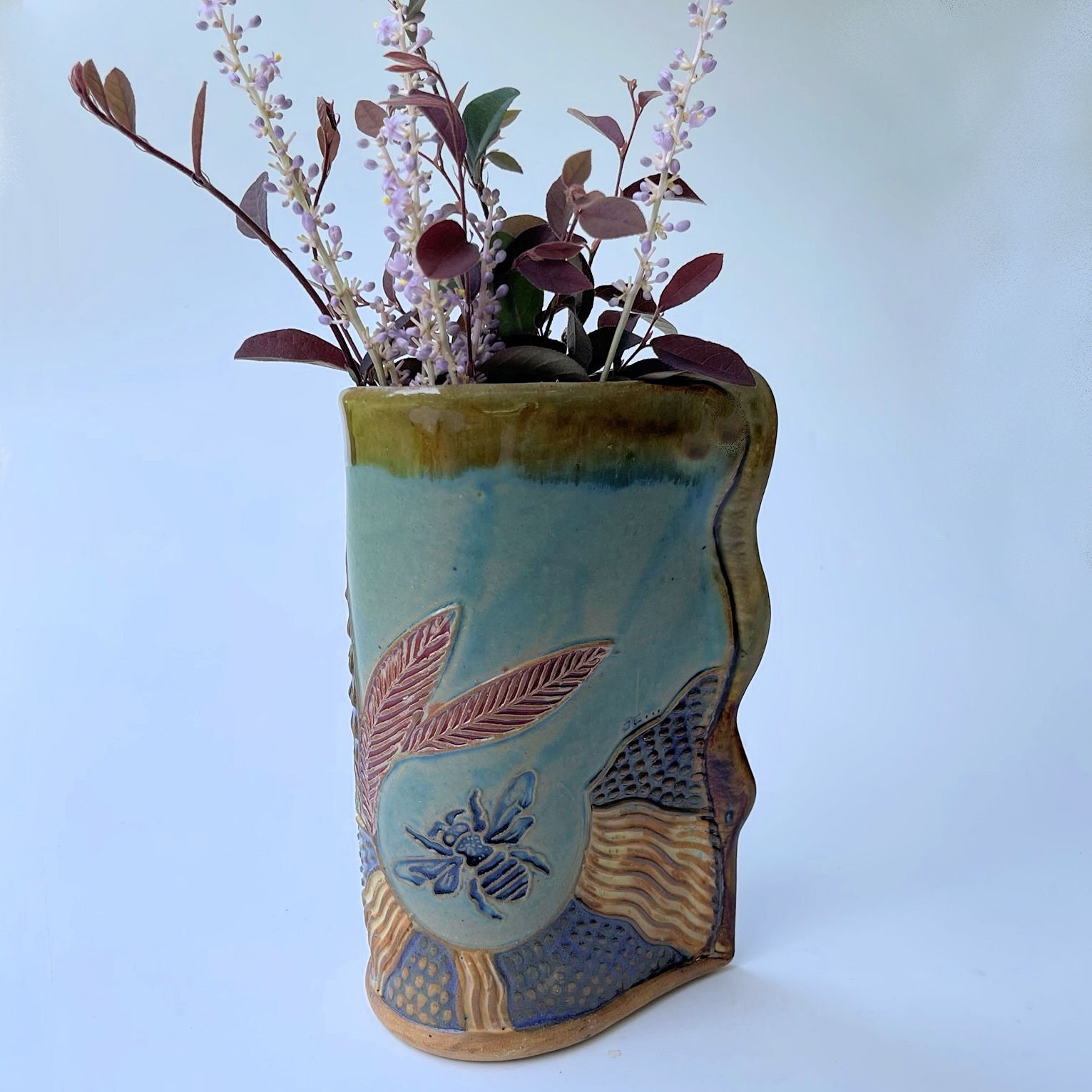 Bee Potteryの花瓶 手作り粘土フラワーホルダー - Etsy 日本