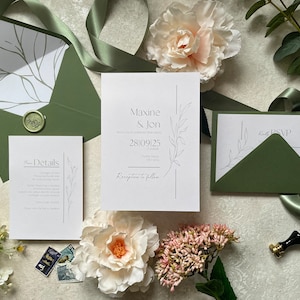 Minimalistische botanische Hochzeitseinladungs-Reihe. Salbei Grün & Weiß. Mit Antwortkarte, Antwortkarte und Umschläge. Nicht personalisiertes Muster